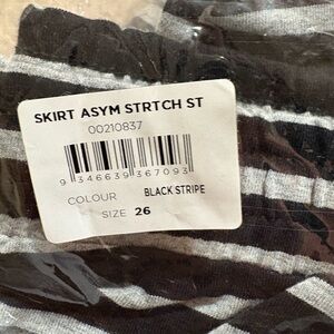 Brand New Avenue asymmentrical plus size skirt striped gray/black size 26